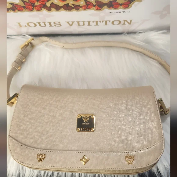 MCM Bag Like NEW Munchen Germany - Picture 1 of 14